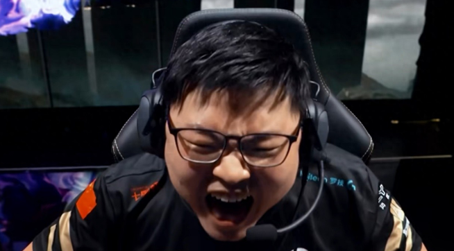 LPL：LOL五杀榜出炉UZI榜上有名    Faker两次五杀但拿下五冠！