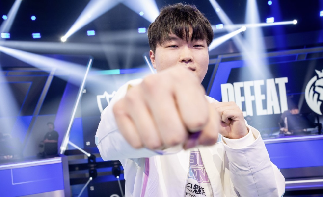 LOL：LPL重回第二赛区确认S赛名额    Bin放话会打进决赛！